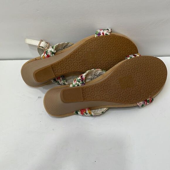 NEW WITHOUT TAGS PATRIZIA BY‎ SPRING STEP AYANDELLA SANDALS - Picture 6 of 7